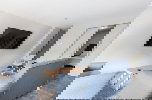 Photo 22 - Modern Flat by Polanco Balcony Pet Friendly