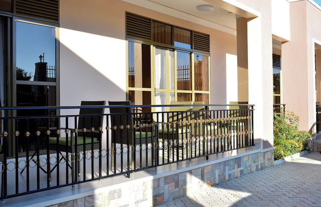 Studio Furnished Apartments Entebbe - Foto 24