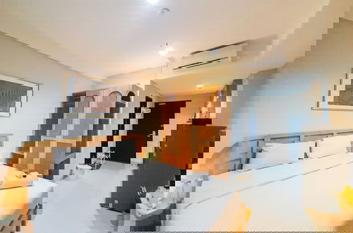 Photo 5 - Comfortable Studio at Patraland Amarta Apartment