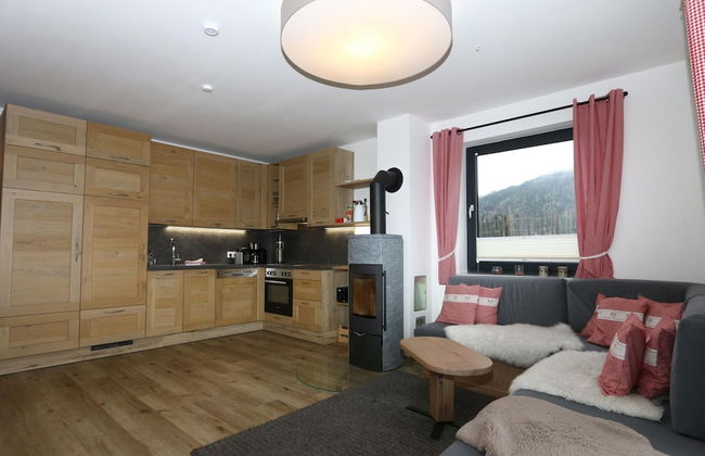 Chalet Alpenzauber mit Beheiztem Pool, Inzell - Foto 9