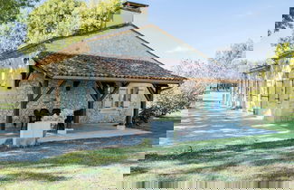Foto 1 - Spacious Holiday Home in Saint-nexans With Terrace