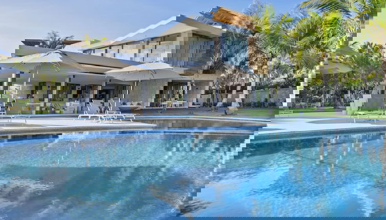 Foto 1 - Exquisite Villa w Stunning Ocean Views Gym Golf