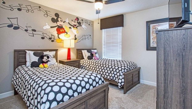 Luxury Home, Pool, Spa, Gm Room, Gated Com.-4918cg 7 Bedroom Home by RedAwning - Foto 2, Habitación