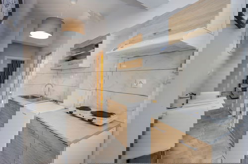 Foto 9 - Sun City Apartments by Estia