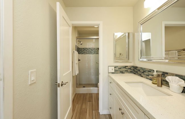 Oceanside Beach Condos - Photo 47