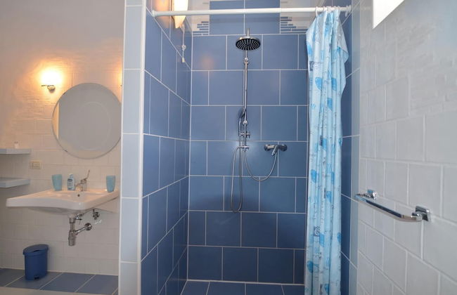 Cozy Couples Getaway w/ Wifi - Foto 11
