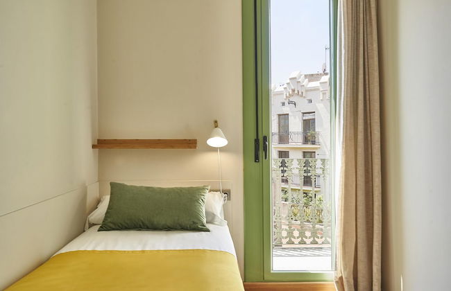 Barcelona Sants Station Apartments - Photo 11