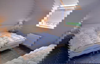 Foto 3 - Cozy Holiday Home in Sommeleuze With Private Pool
