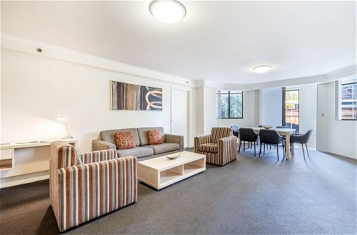 Foto 33 - Oaks Sydney Castlereagh Suites