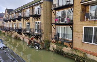 Foto 1 - Waterfront Apartment In The Heart Of St Neots