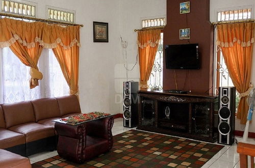 Photo 19 - Villa Kota Bunga Allamanda