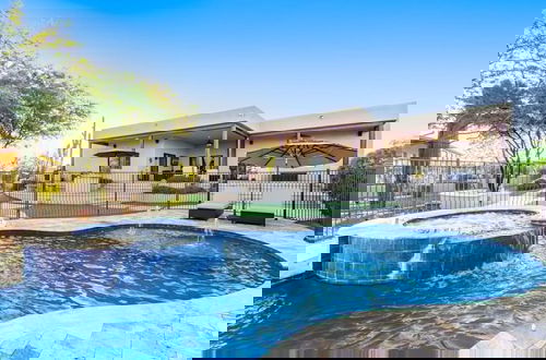 Foto 30 - Desert Foothils Rustic Resort Oasis w Pool Spa