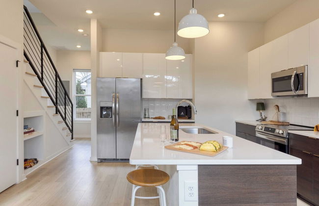 Sleeps 24! 3 Modern 4bdr Townhomes w/ Covered Patios Nashville Group Retreat - Foto 61