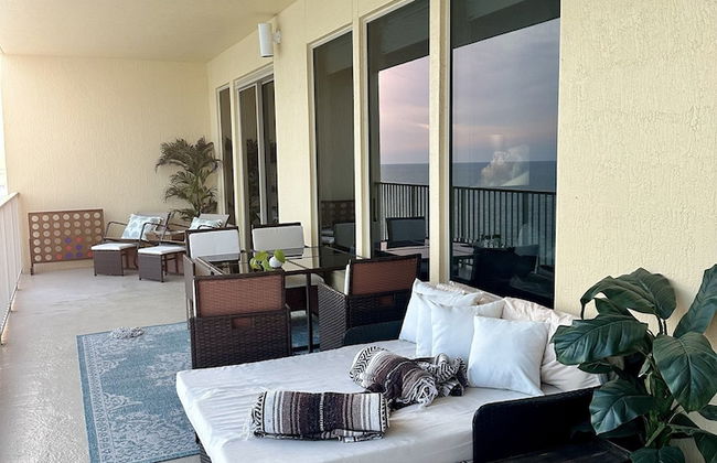 Unit 1504 2 Bedroom Condo by RedAwning - Photo 27