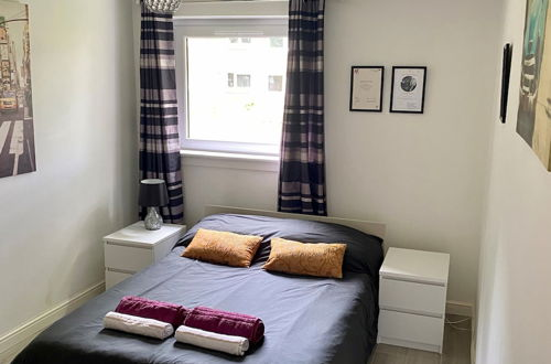 Foto 3 - Charming 2-bed Apartment in Edinburgh City Centre