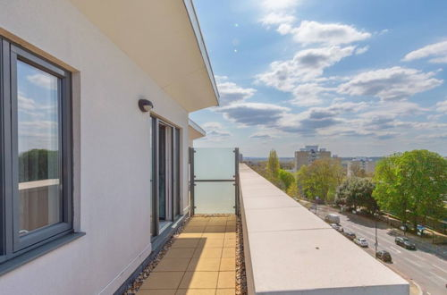 Foto 32 - Stunning 2BD Flat With Large Balcony - Roehampton