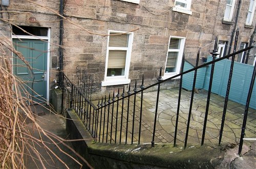 Photo 4 - 427 Pleasant 1 Bedroom Apartment in Abbeyhill Colonies Near Holyrood Park