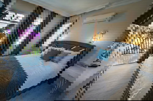Foto 5 - Carrington Suites Hotel