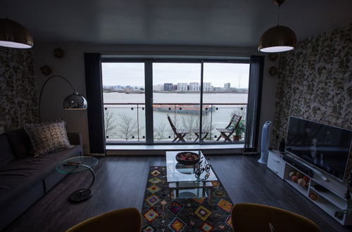 Photo 17 - Remarkable 2-bed Apartment With Sea View