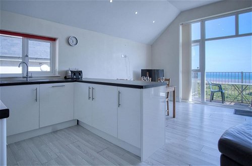 Photo 6 - Campbell - 2 Bedroom Apartment - Pendine