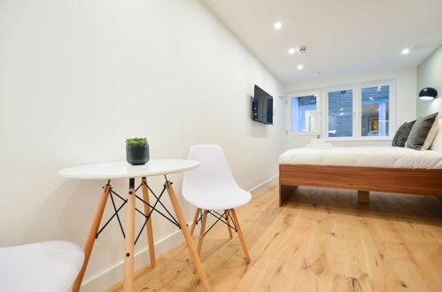 Photo 32 - Shepherds Bush Green Serviced Apartments by Concept Apartments