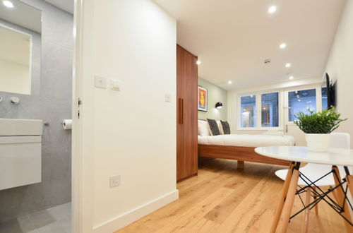Photo 20 - Shepherds Bush Green Serviced Apartments by Concept Apartments