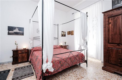 Photo 11 - Domus Linda in Roma With 1 Bedrooms and 1 Bathrooms