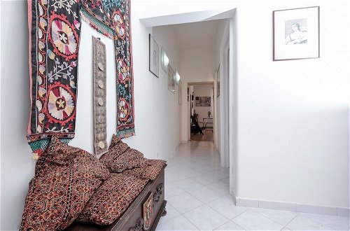Photo 9 - Domus Linda in Roma With 1 Bedrooms and 1 Bathrooms