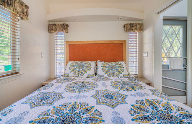 Strawhouse Resorts - Photo 3