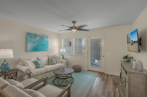 Photo 3 - Jubilee Landing Condo in Heart of Orange Beach