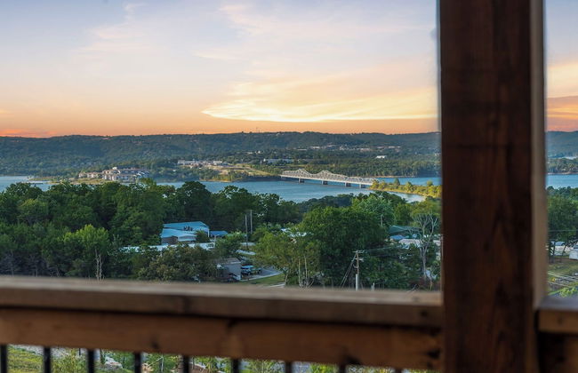 A Birds Eye Bridge View - 5 BDR w/ Private Hot Tub - Photo 56