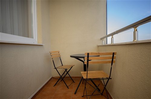 Photo 64 - Dodona Apartments