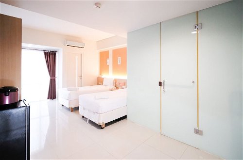 Photo 6 - Best Deal And Cozy Stay Studio At The Square Surabaya Apartment