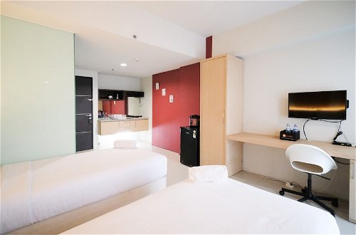 Foto 11 - Best Deal And Cozy Stay Studio At The Square Surabaya Apartment