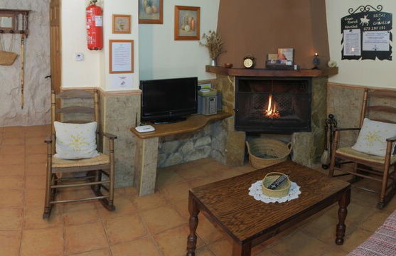 Casas Rurales Maribel Alcala - Photo 12