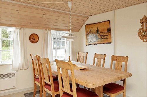 Photo 11 - 4 Person Holiday Home in Blavand