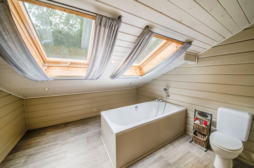 Photo 22 - Spacious Chalet With Sauna and Bubble Bath