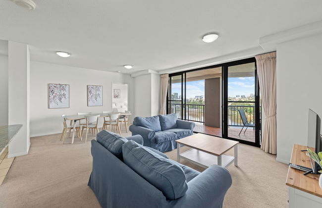 The Oasis Apartments - Photo 24