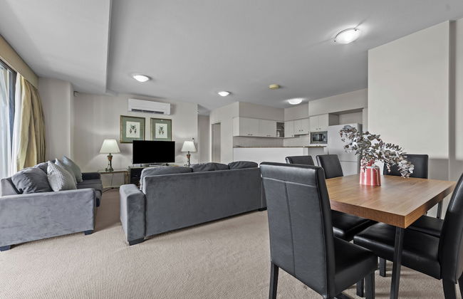 The Oasis Apartments - Photo 23