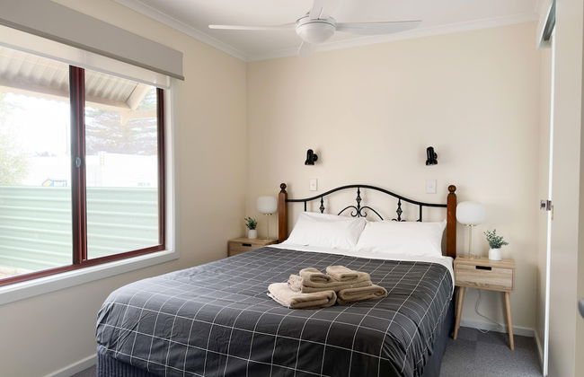 Port Vincent Motel & Apartments - Photo 17