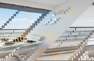 Foto 1 - Apartment With Frontal sea View in Knokke