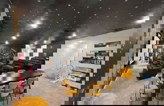 Foto 1 - Luxury Home - ALL the Extras - Sleeps 39