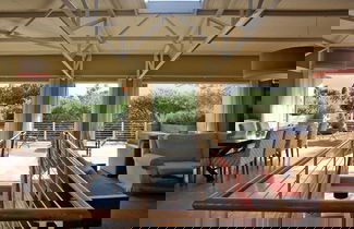 Foto 3 - The Library