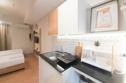 Photo 1 - Elegant And Cozy Studio Barsa City Apartment