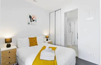 Photo 2 - Lovely Bright Apartment - Central Takapuna