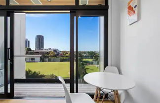 Photo 3 - Lovely Bright Apartment - Central Takapuna