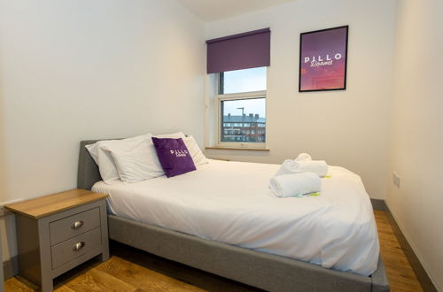 Photo 13 - Pillo Rooms Serviced Apartments- Salford