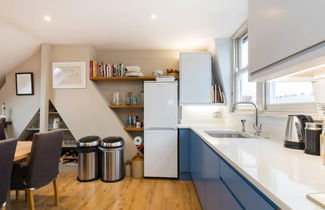 Photo 2 - Marvellous 1 bed Fulham Apt w Terrace