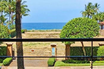 Photo 23 - Maui Kaanapali S #c255 Studio Bedroom Condo by RedAwning