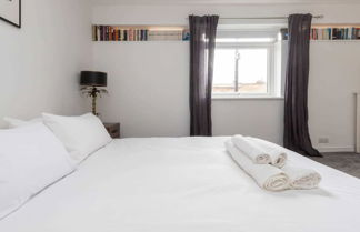 Foto 2 - Spacious & Cosy 2 bed Flat With Terrace & Parking